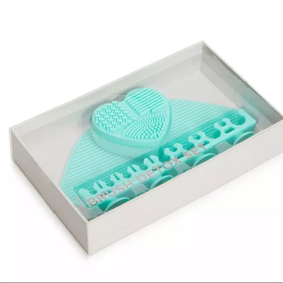 3-Pc. Brush Detox Set - Picture 1 of 5